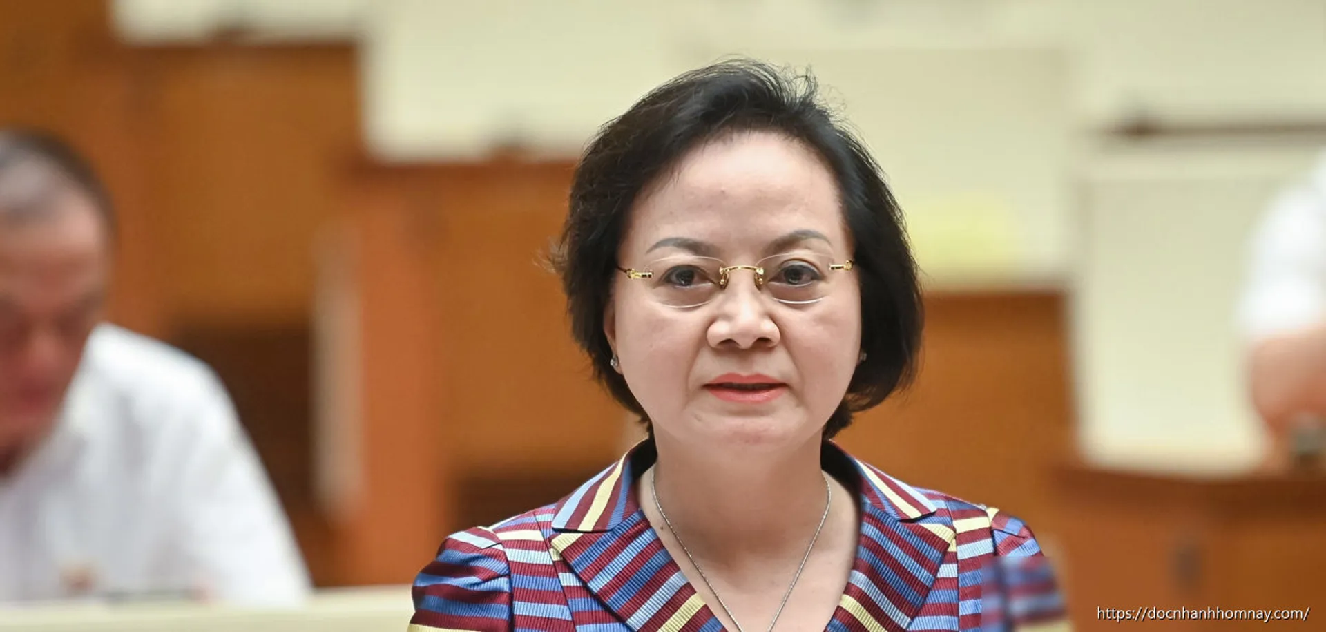 Phó Thủ tướng yêu cầu rút kinh nghiệm từ vụ cụ 97 tuổi bị yêu cầu đến phường làm thủ tục