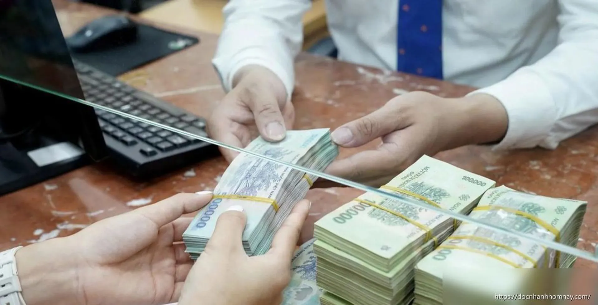 Trái phiếu ngân hàng thiết lập mặt bằng lãi suất mới