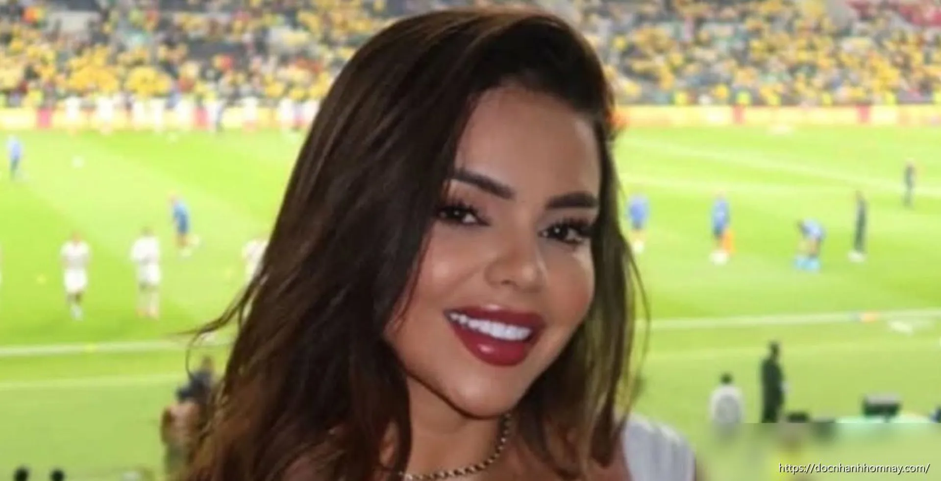 Nữ cổ động viên Colombia Evely Cardenas gây sốt tại World Cup 2026