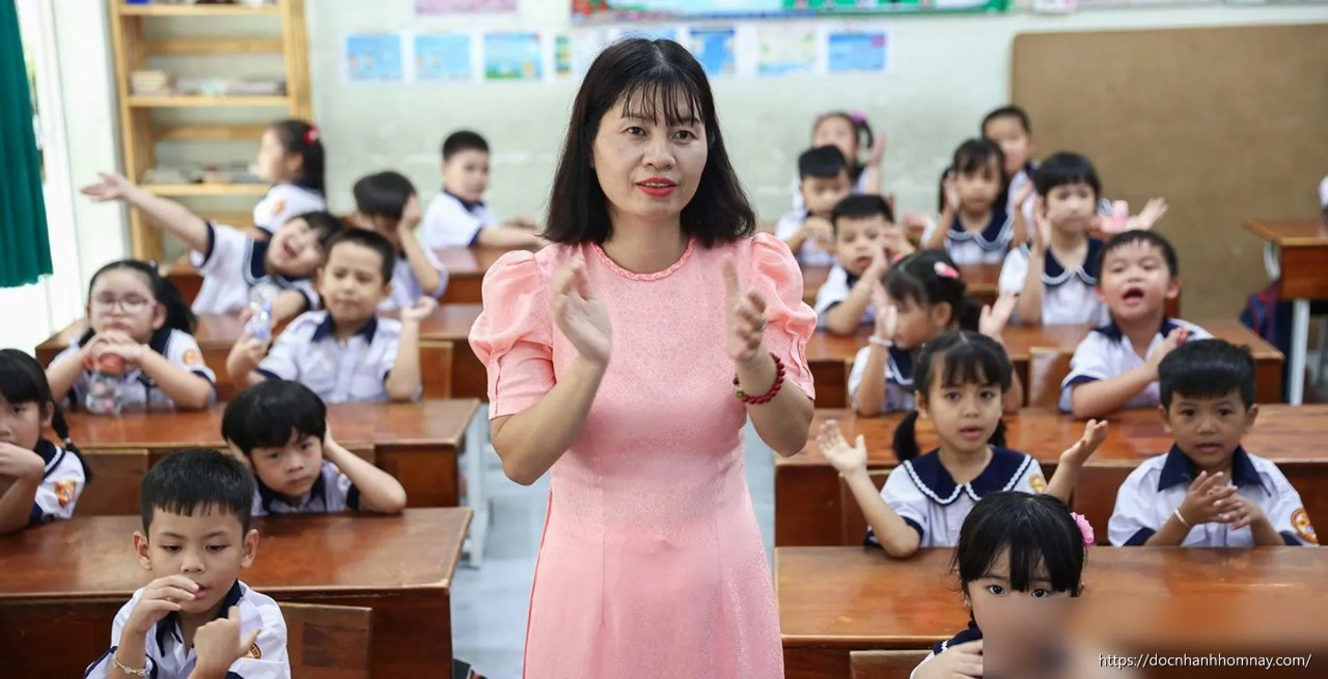 Lương giáo viên từ 5,3 đến 17,2 triệu đồng từ 1/7