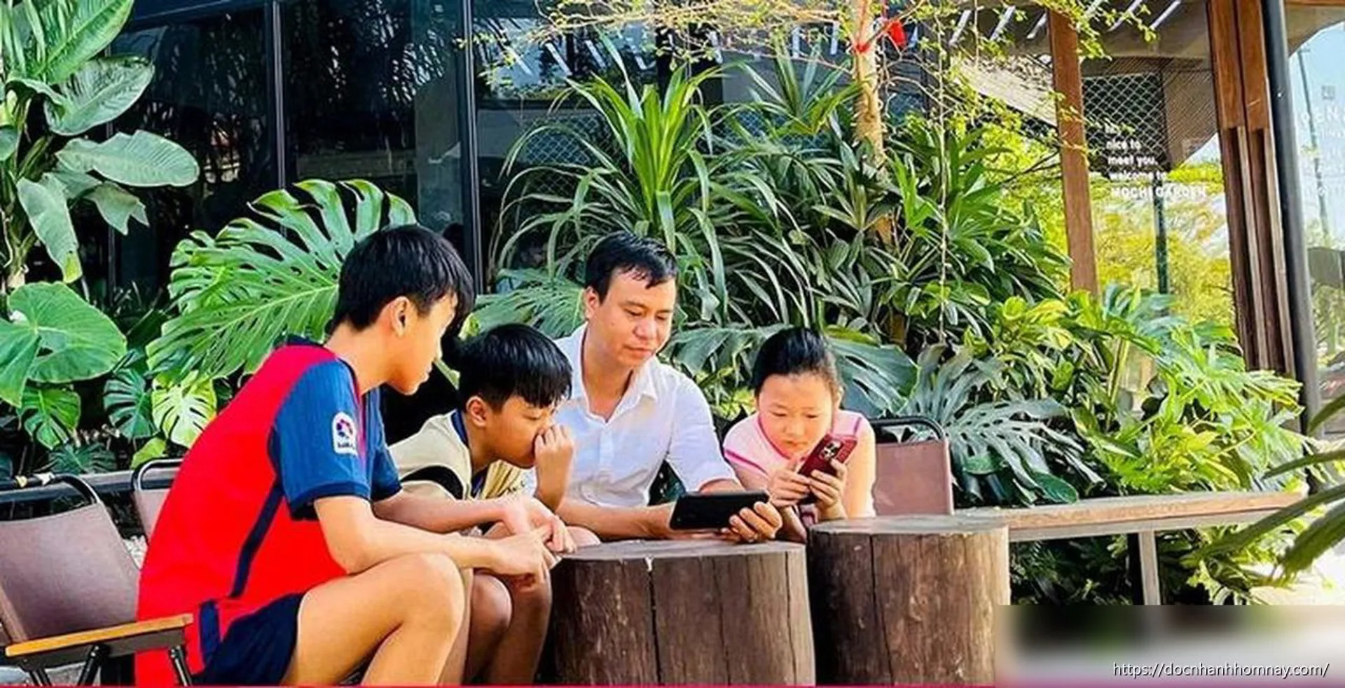Từ cú chạm màn hình đến hành trình khám phá Hà Tĩnh