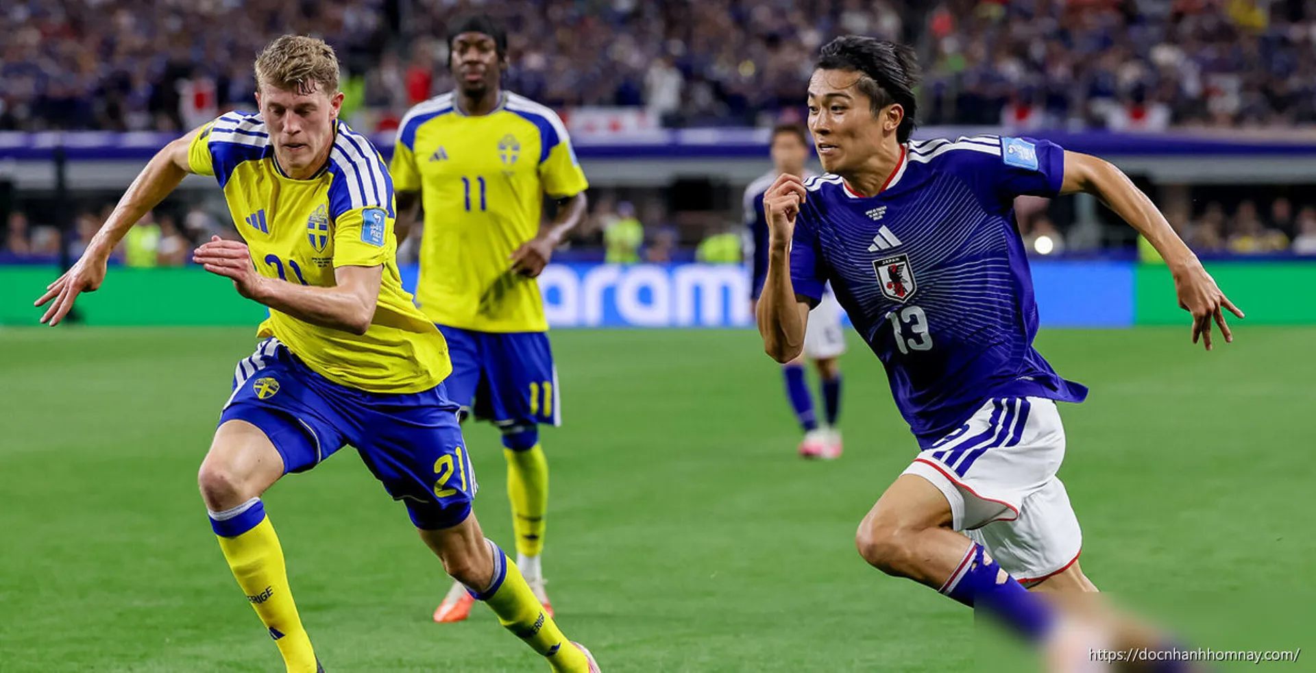 Trọng tài yêu cầu tuyển thủ Nhật Bản thay tất: Sự cố gây tranh cãi tại World Cup 2026