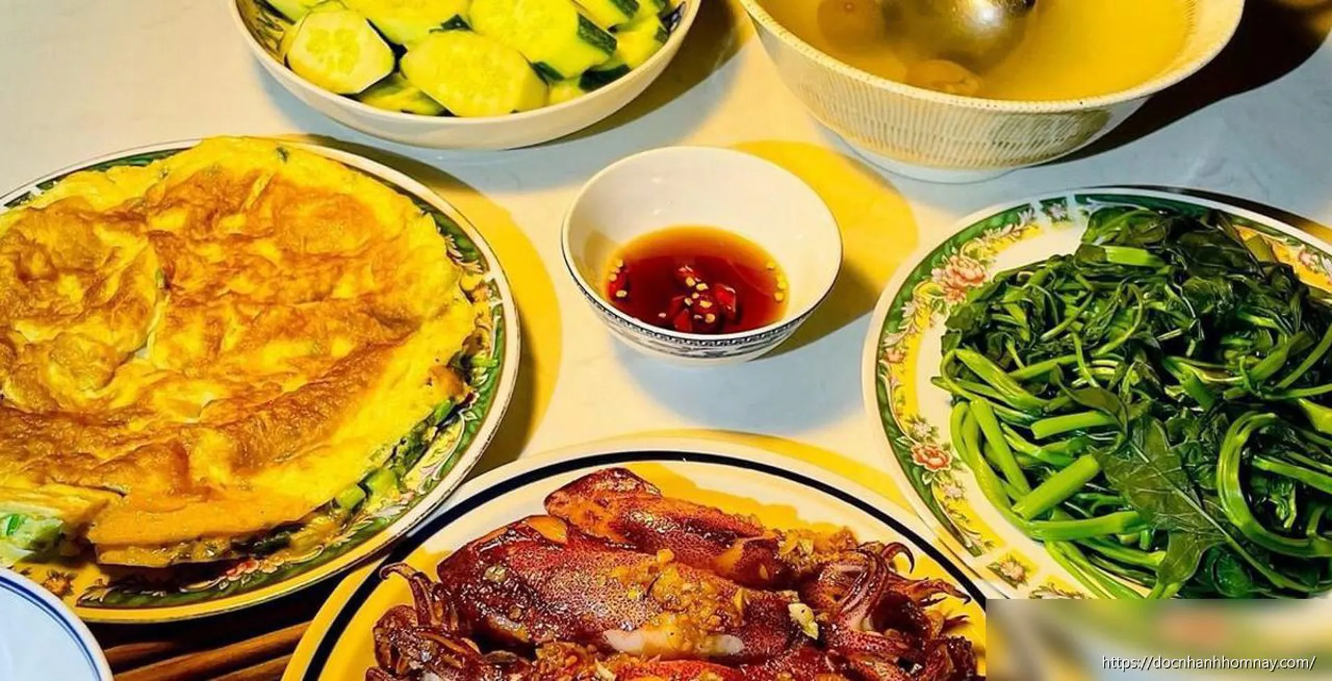 Top 10 mâm cơm gia đình giúp giải thoát khỏi nỗi lo 'hôm nay ăn gì'