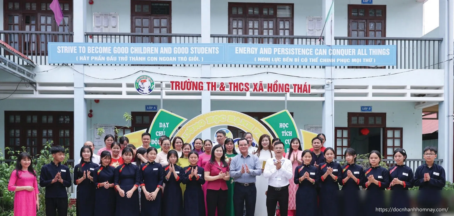 Vị Bộ trưởng gần dân, bám cơ sở theo cách riêng