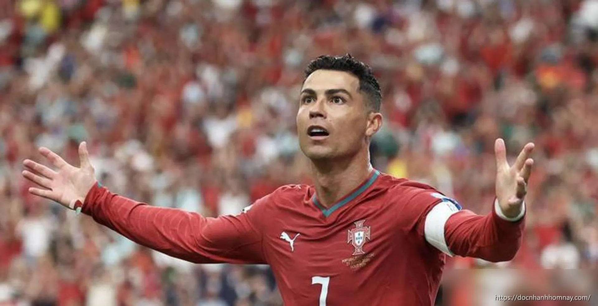 Ronaldo lập cú đúp lịch sử, Bồ Đào Nha hủy diệt Uzbekistan 5-0