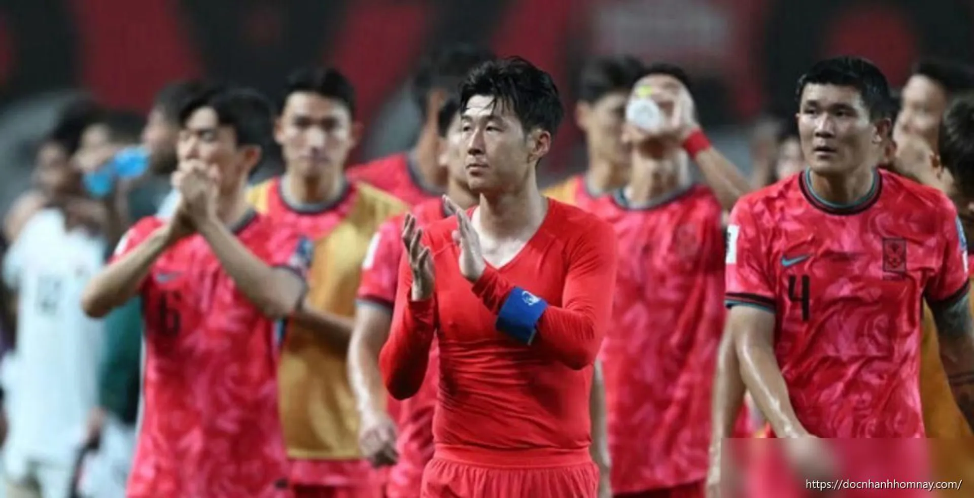 Son Heung Min nghẹn ngào xin lỗi người hâm mộ sau thất bại tại World Cup 2026