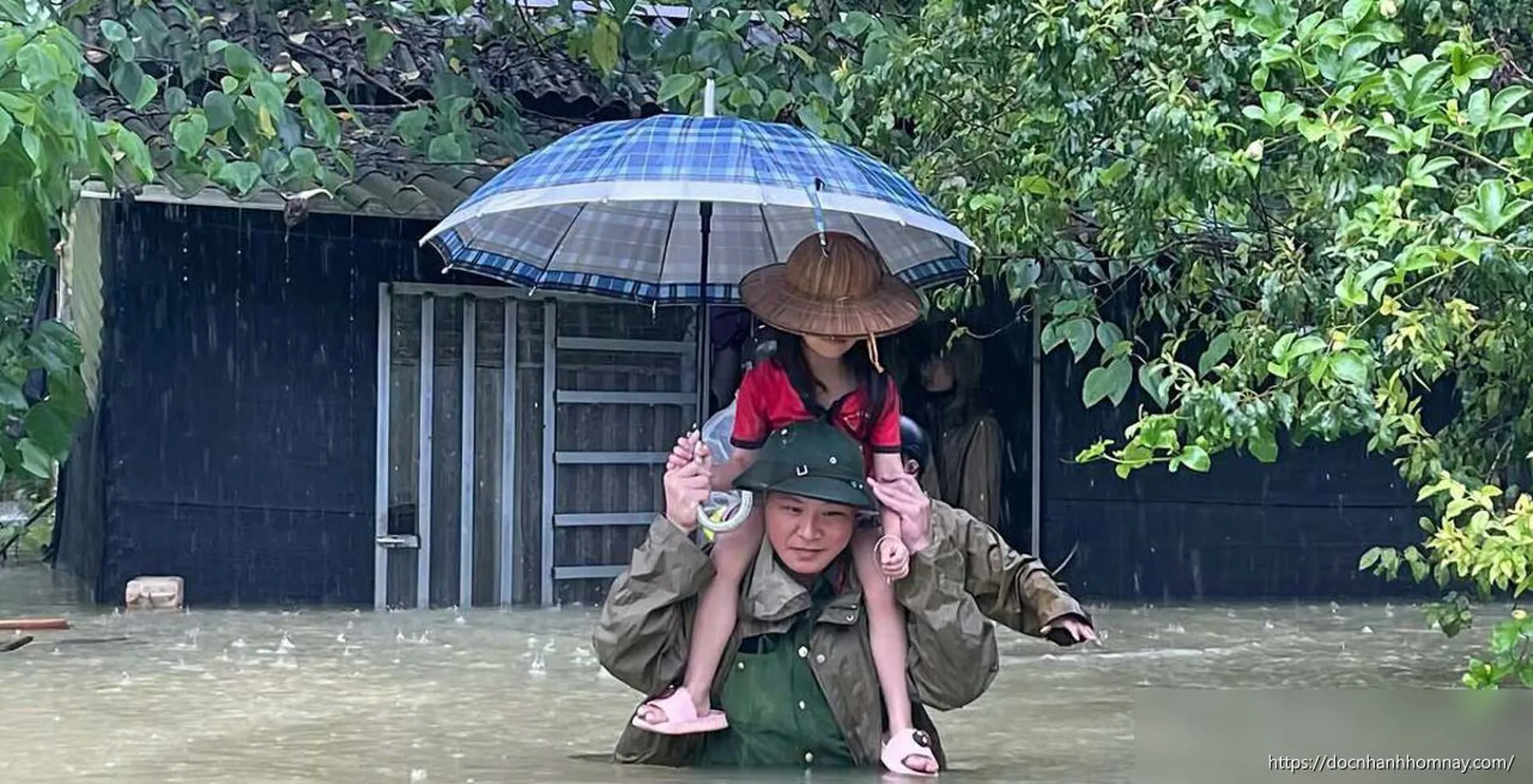 Mưa lũ gây ngập sâu nhiều khu vực tại Cao Bằng