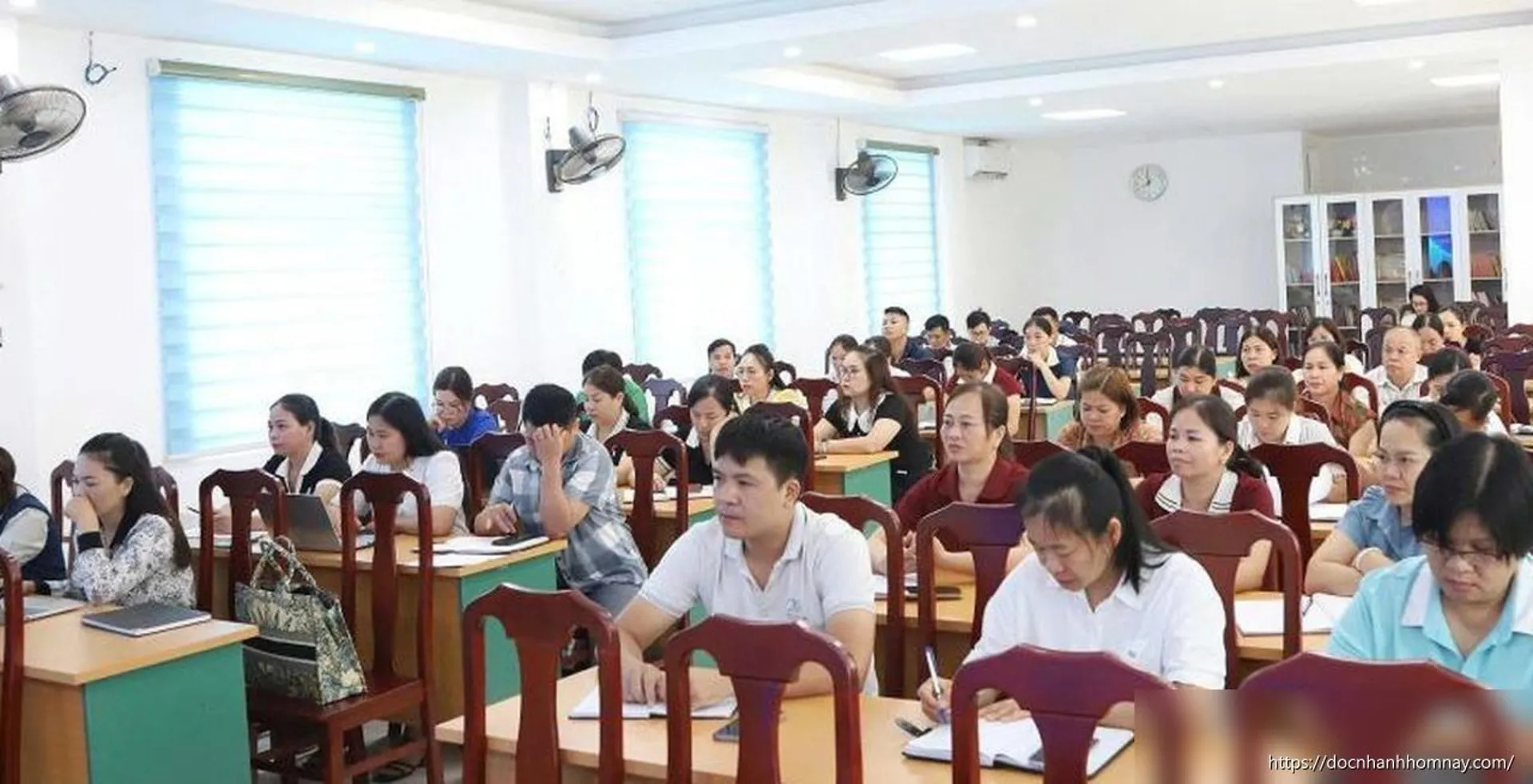 Nâng cao năng lực truyền thông y tế cơ sở: Khóa tập huấn cho 112 viên chức y tế