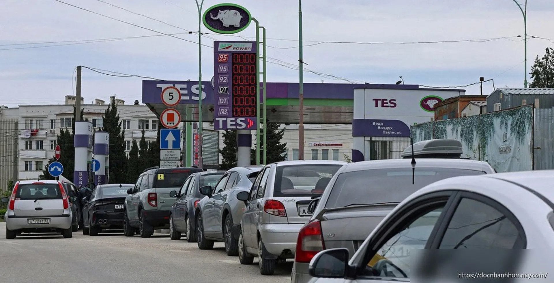 Hơi nóng chiến sự làm đảo lộn cuộc sống ở Crimea