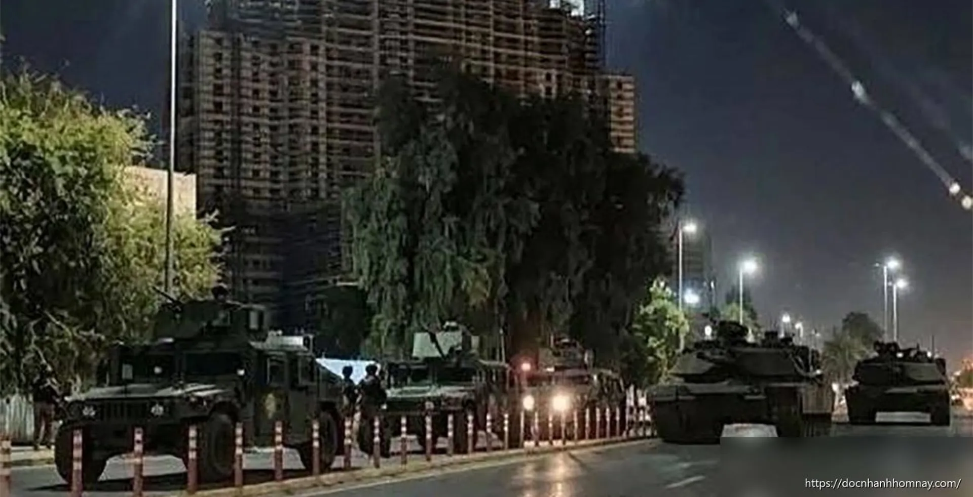 Iraq điều xe tăng, đặc nhiệm đột kích bắt quan chức tham nhũng