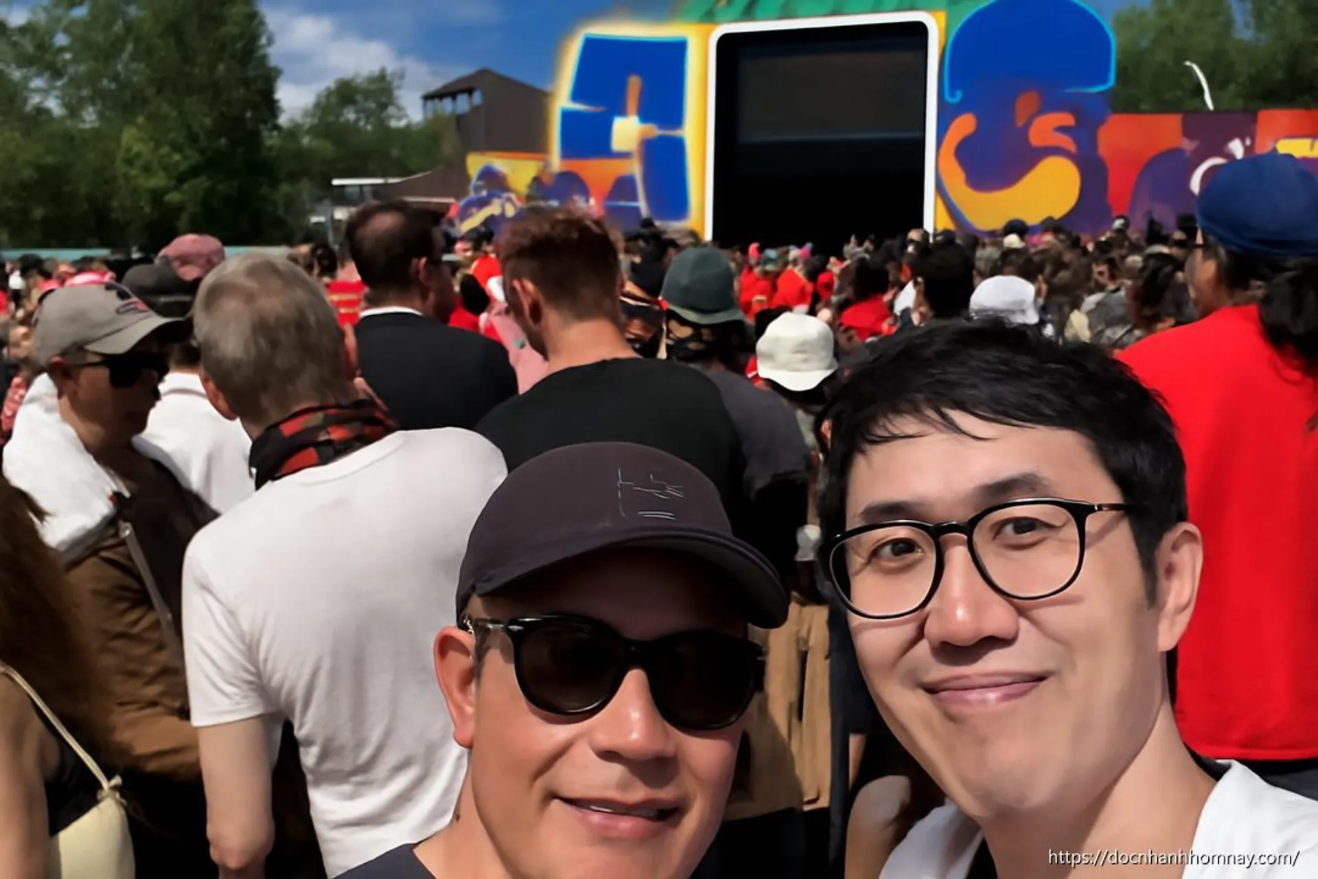 Hòa Mình Vào Biển Người Ở Toronto: Một Ngày Đáng Nhớ Cùng Bóng Đá