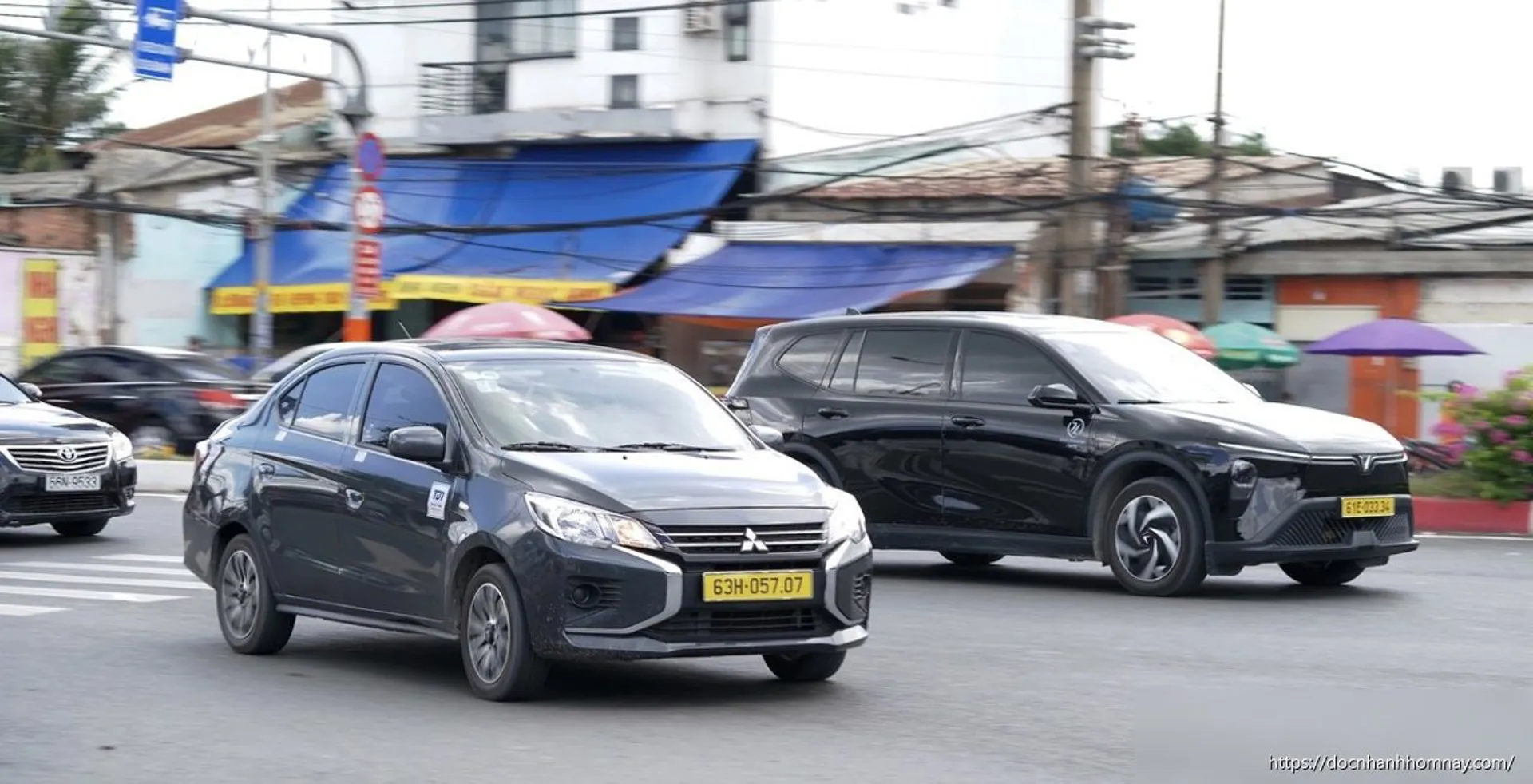 Người Việt chuyển hướng: Giảm mua xe xăng, tăng mua xe điện