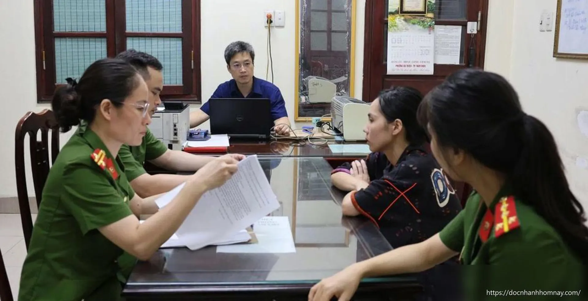 Đột kích 'thủ phủ' sản xuất sữa tắm, dầu gội giả quy mô lớn tại Ninh Bình
