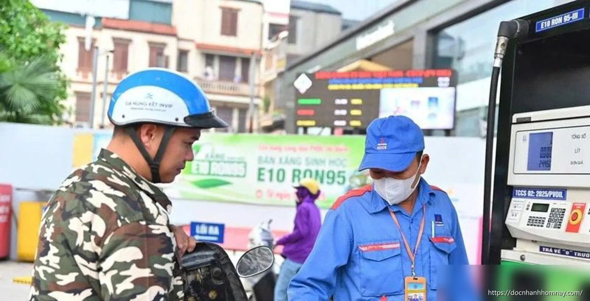 Giá xăng tăng hơn 1.000 đồng/lít từ ngày 1/7, giá dầu giữ nguyên