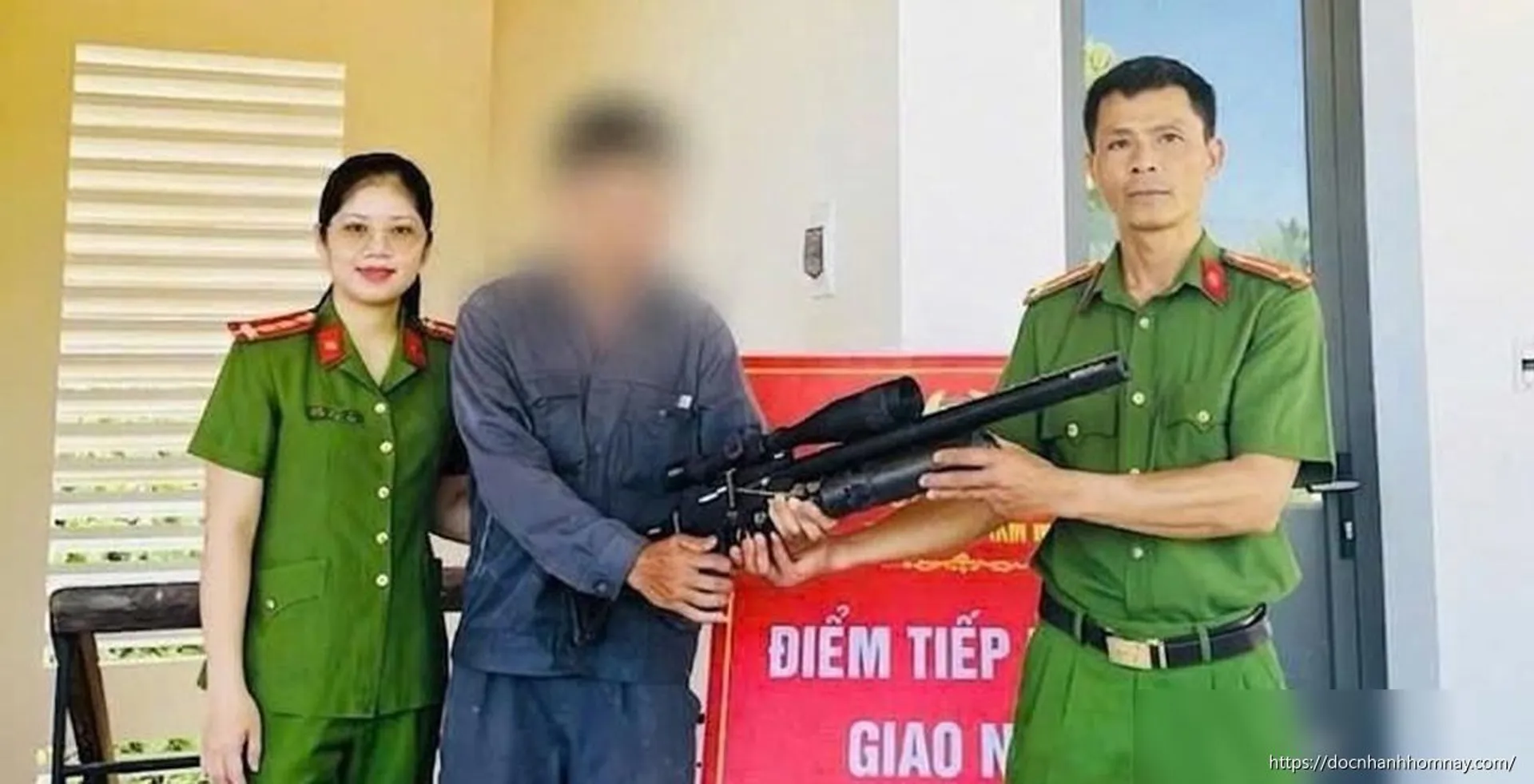 Người dân tự nguyện giao nộp vũ khí: Hành động đẹp vì an ninh cộng đồng