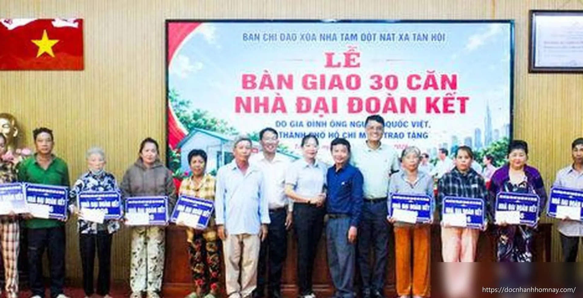 Bàn giao 30 căn nhà Đại đoàn kết cho hộ nghèo tại xã Tân Hội