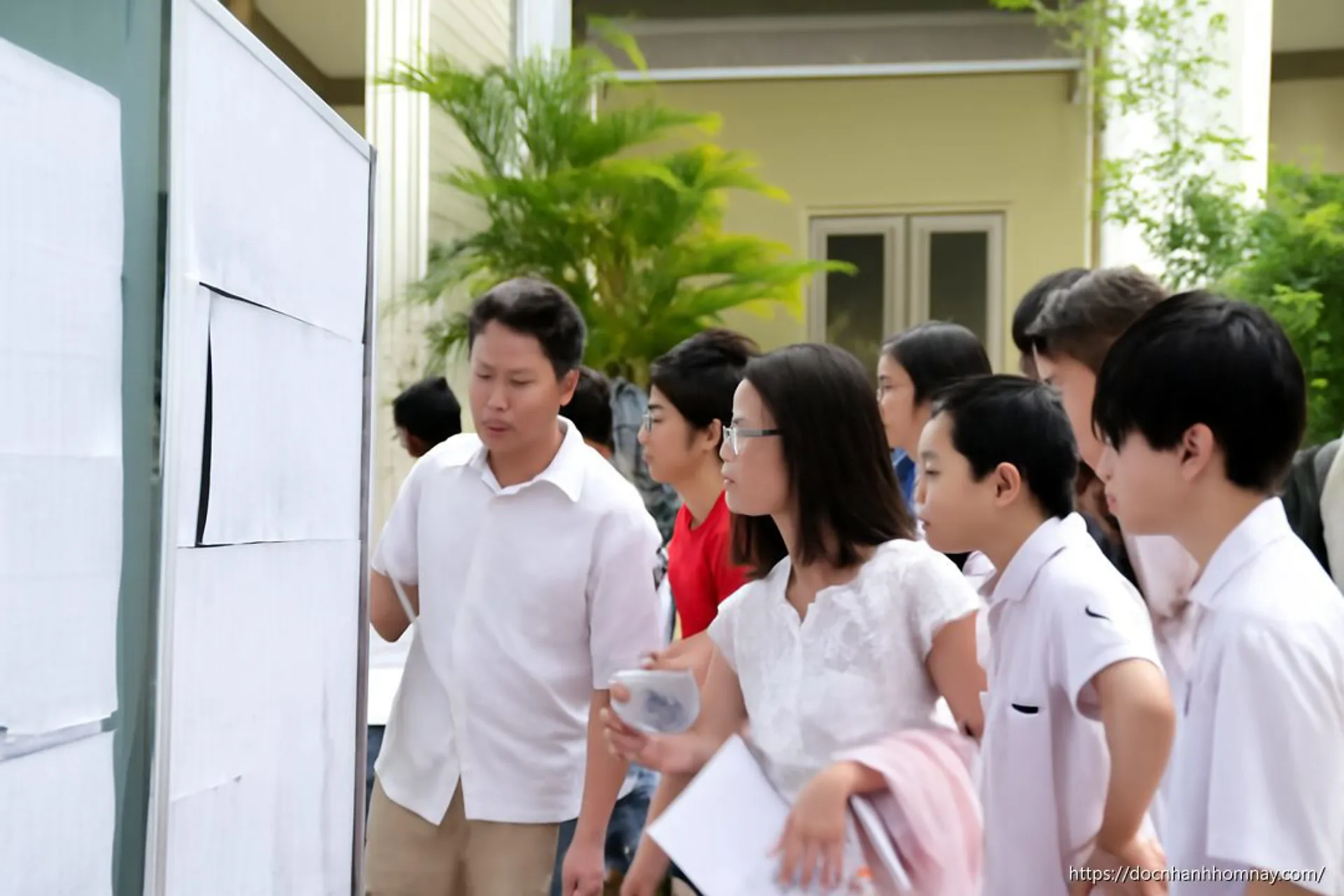 Hà Nội công bố điểm chuẩn vào lớp 10: Học sinh đã sẵn sàng chưa?