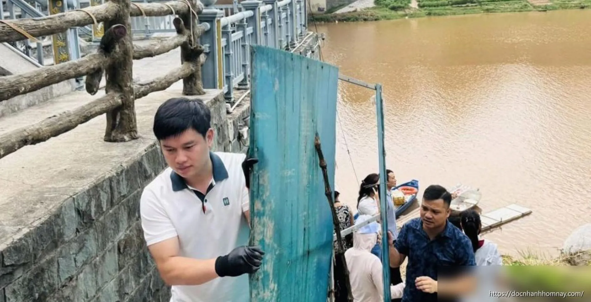 Trả lại diện mạo cho hành lang kè sông Kỳ Cùng