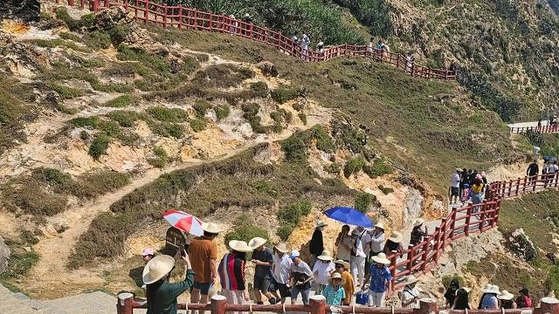 Gia Lai 'tuýt còi' chủ đầu tư Eo Gió: Tăng giá vé 127% nhưng hạ tầng chưa kịp 'thay áo'