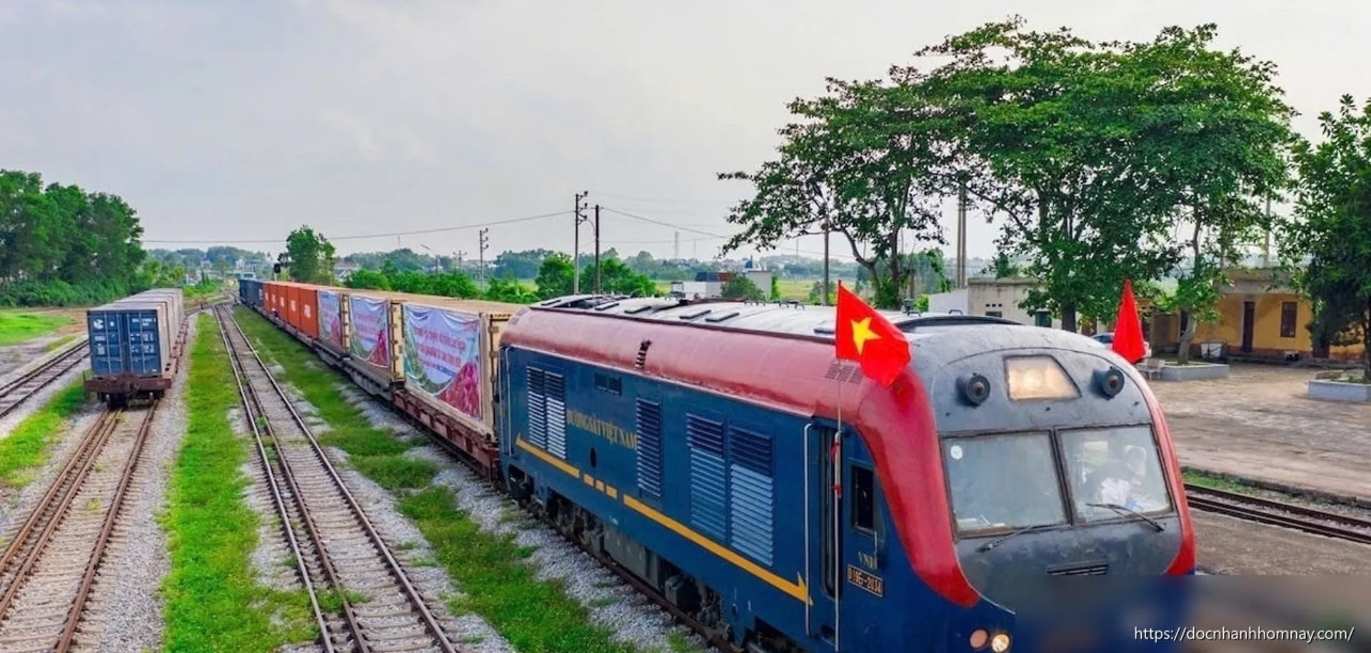 Dự án đường sắt 203.000 tỷ Lào Cai - Hà Nội - Hải Phòng chậm tiến độ vì vướng mặt bằng
