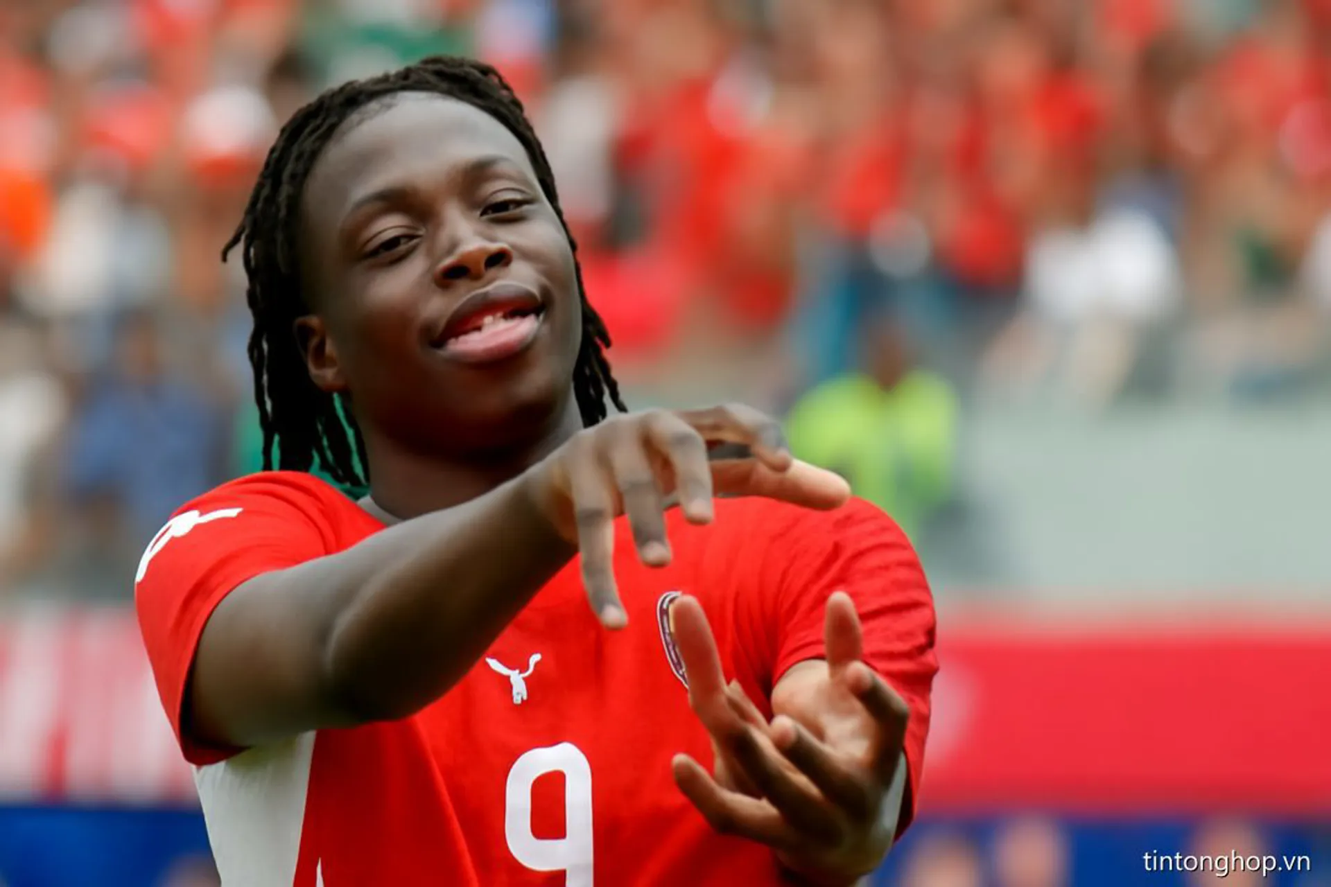 Johan Manzambi: Ngôi sao trẻ lập kỷ lục World Cup trong chiến thắng của Thụy Sĩ