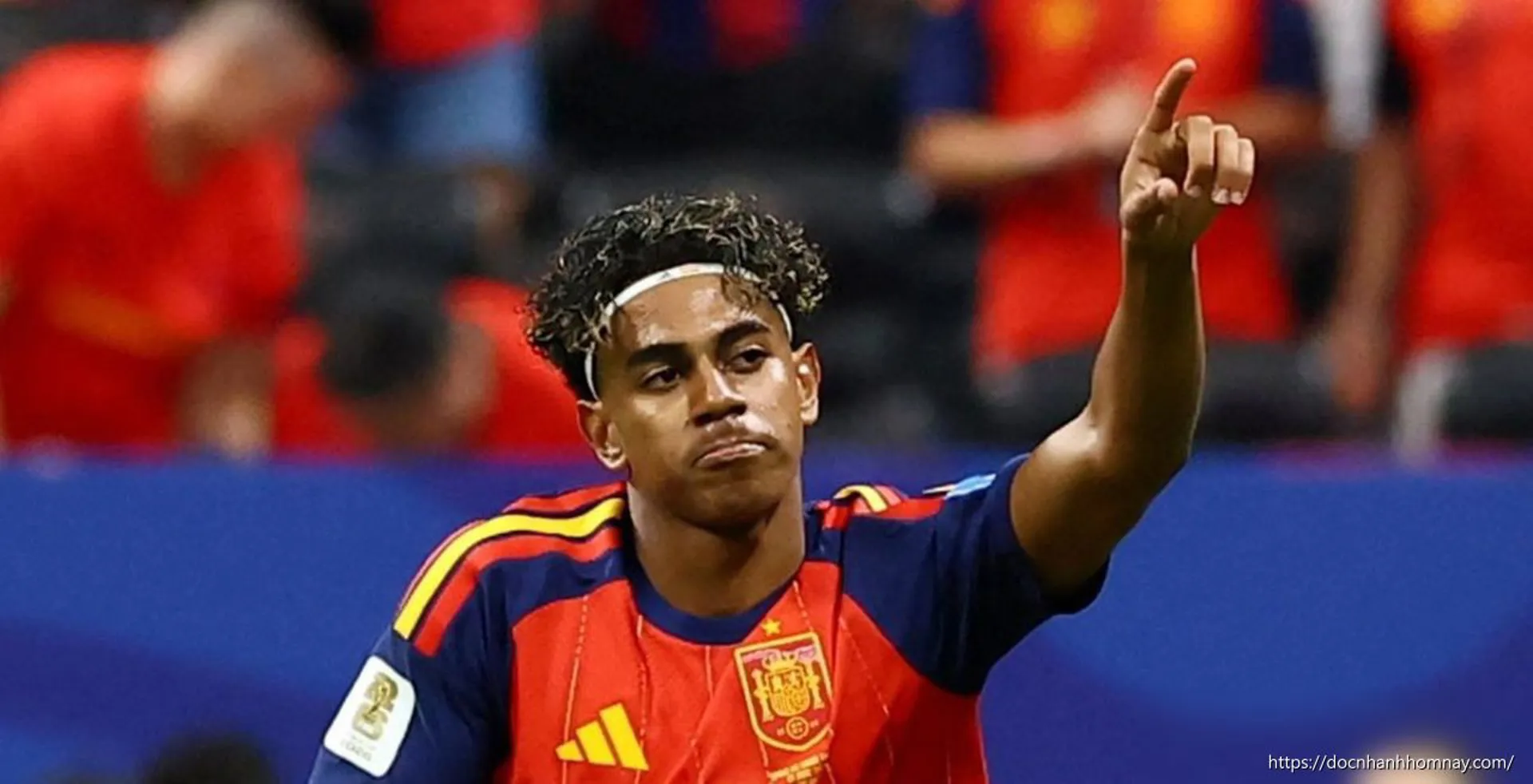Đại chiến Tây Ban Nha - Uruguay nguy cơ bị hoãn vì thời tiết xấu