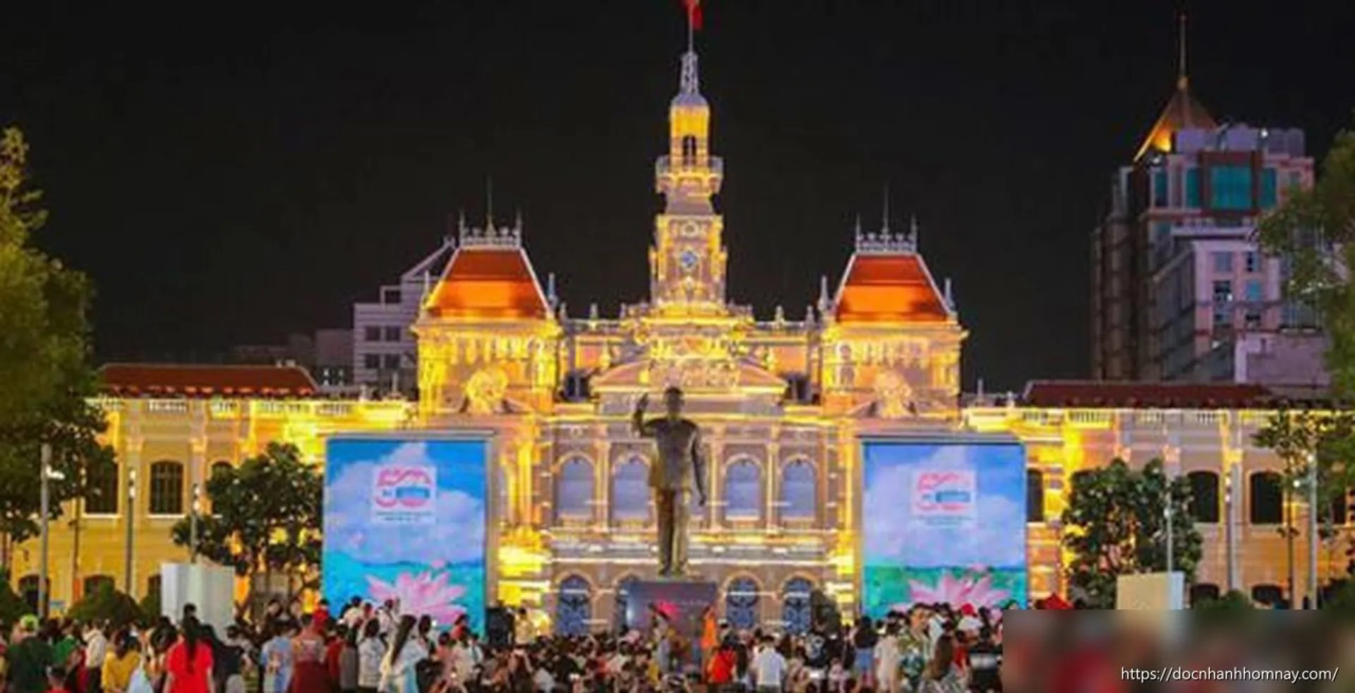 TP.HCM rực rỡ sắc màu chào mừng 50 năm thống nhất