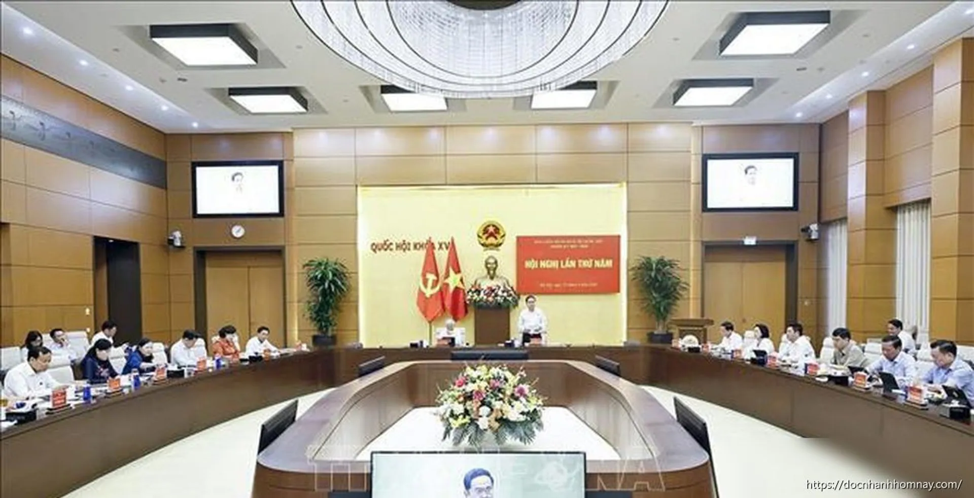 Chủ tịch Quốc hội Trần Thanh Mẫn dự Hội nghị lần thứ năm Ban Chấp hành Đảng bộ Quốc hội