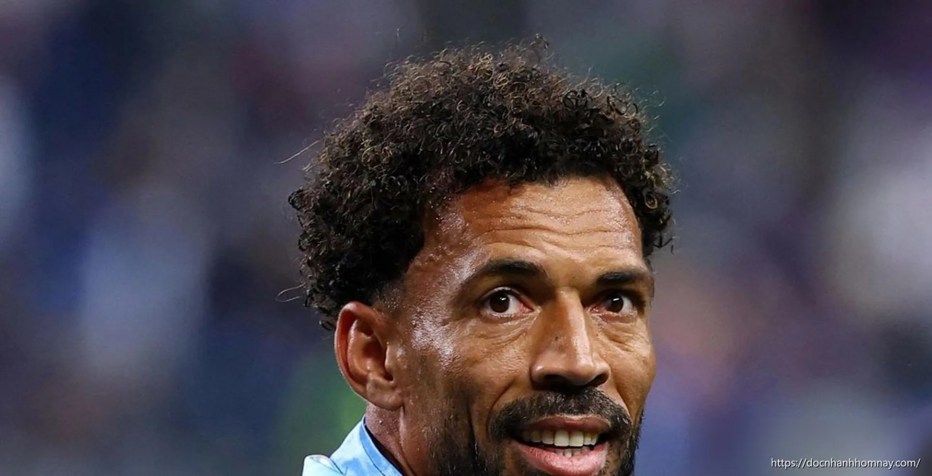 Thủ môn 40 tuổi gây sốt: 16 triệu người theo dõi, sánh ngang huyền thoại World Cup