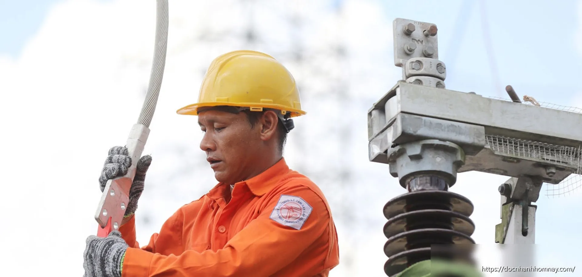 Bộ Công Thương tính toán áp dụng giá điện theo khung giờ với khách hàng sinh hoạt