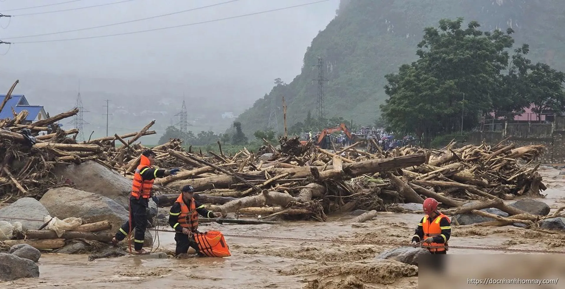 Miền Bắc hứng mưa lớn, hàng trăm xã nguy cơ sạt lở đất và lũ quét
