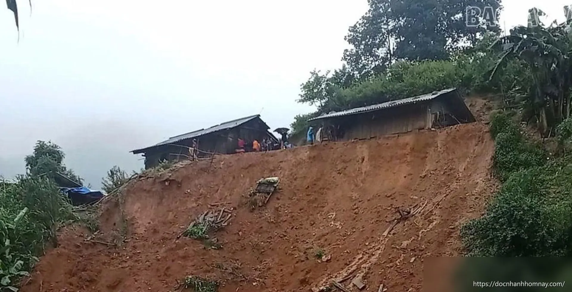 Mưa lũ tàn phá Mù Cang Chải: 8 nhà hư hỏng, khẩn trương di dời khẩn cấp