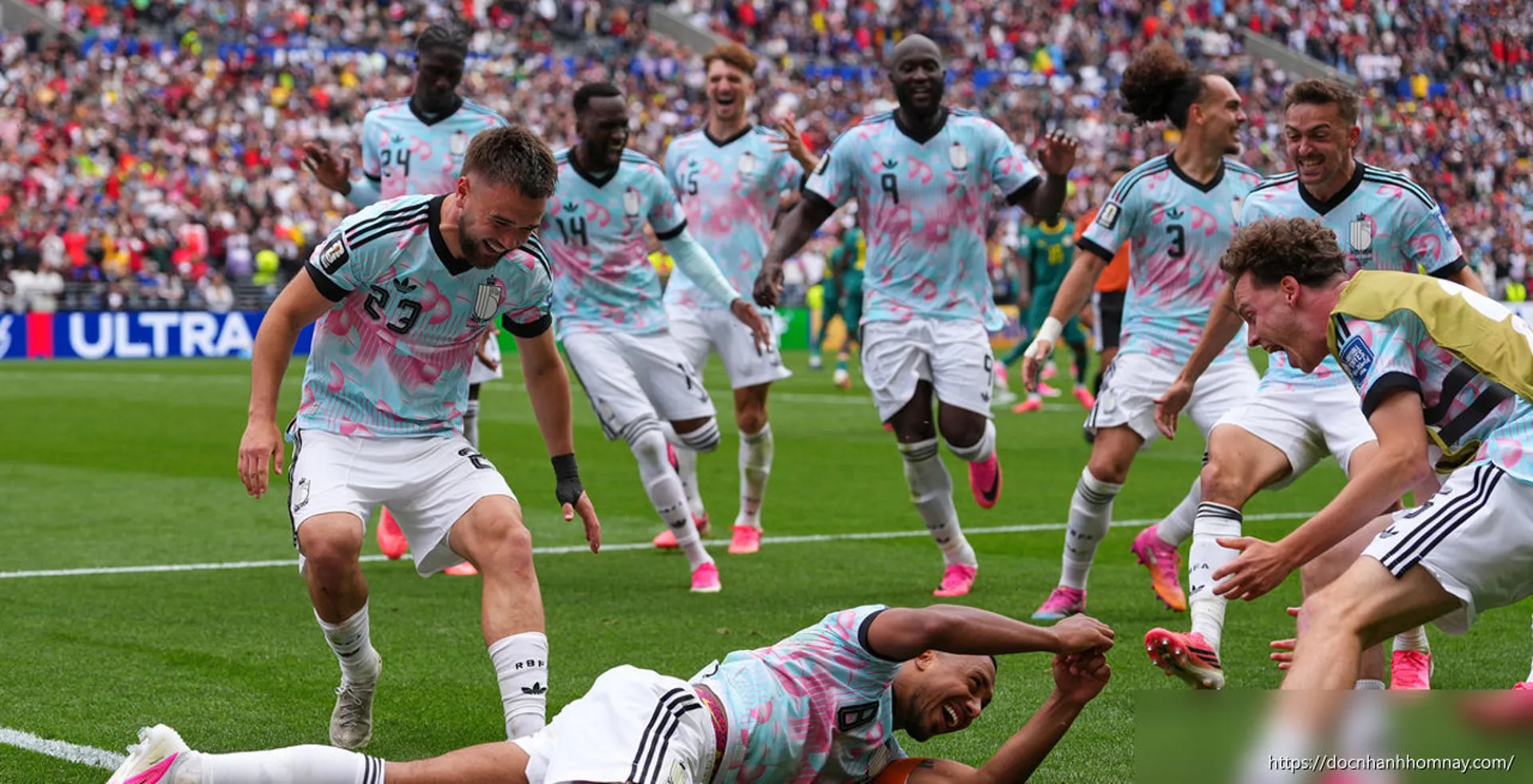 Bỉ thắng ngược Senegal dù bị dẫn hai bàn ở World Cup