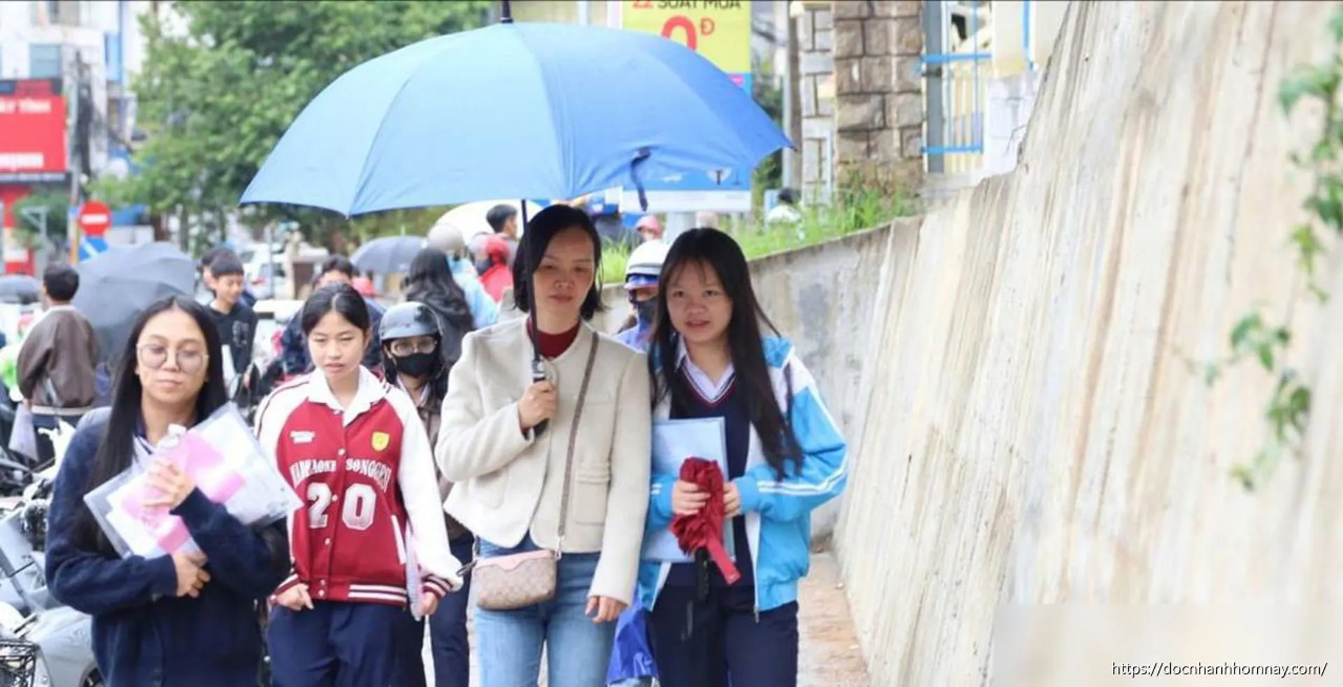 Thí sinh Lâm Đồng hoàn thành 3 môn thi không chuyên vào lớp 10 THPT chuyên