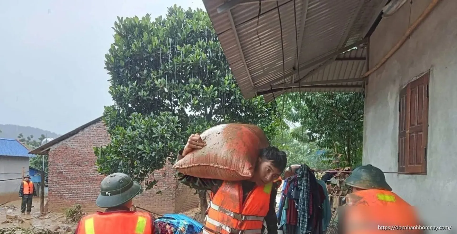 Mưa lũ gây thiệt hại nặng nề tại các tỉnh miền núi phía Bắc: 8 người chết và mất tích, tổn thất hơn 255 tỷ đồng