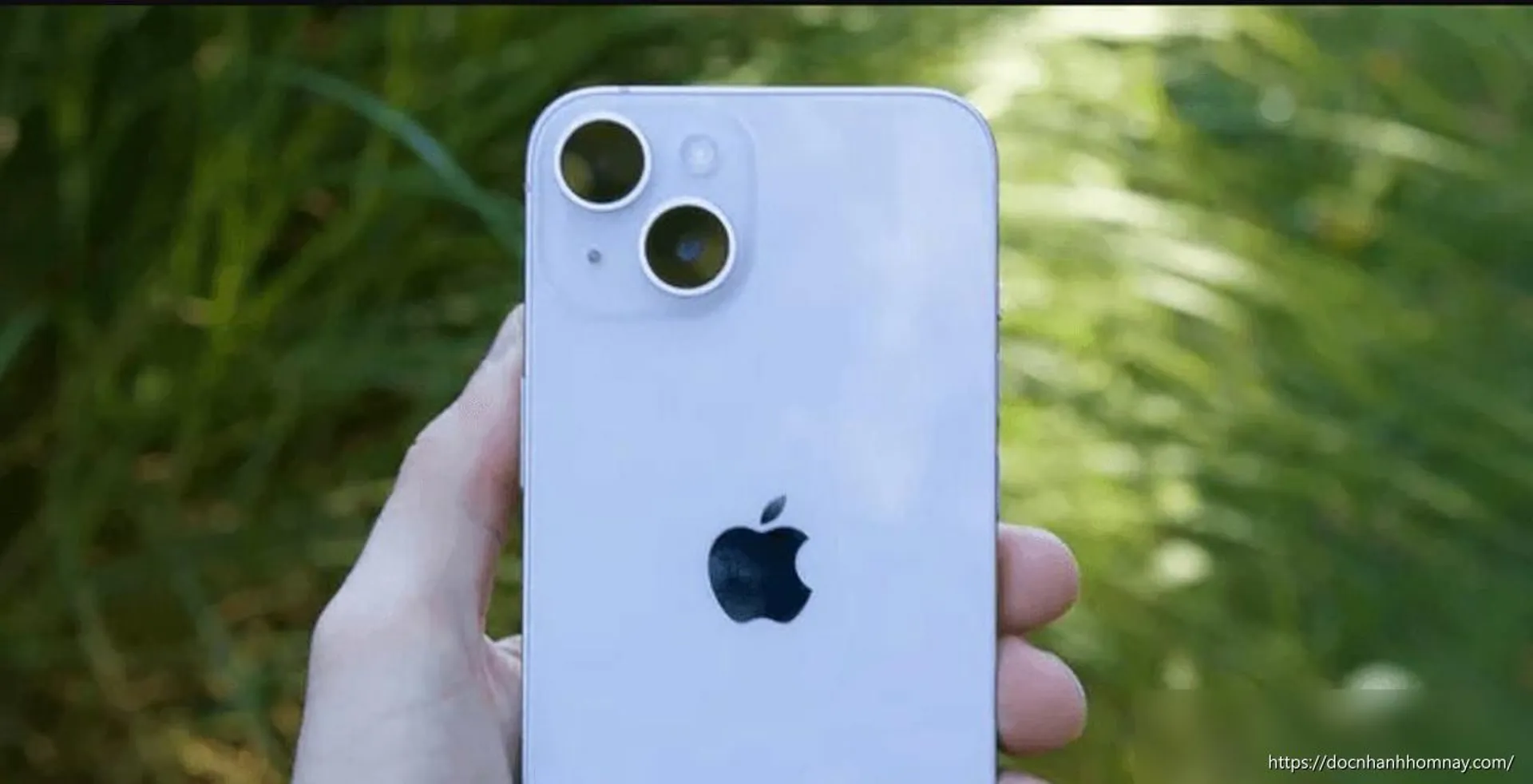 iPhone 14 chính thức rời kệ tại Việt Nam: Dấu chấm hết cho kỷ nguyên sạc Lightning