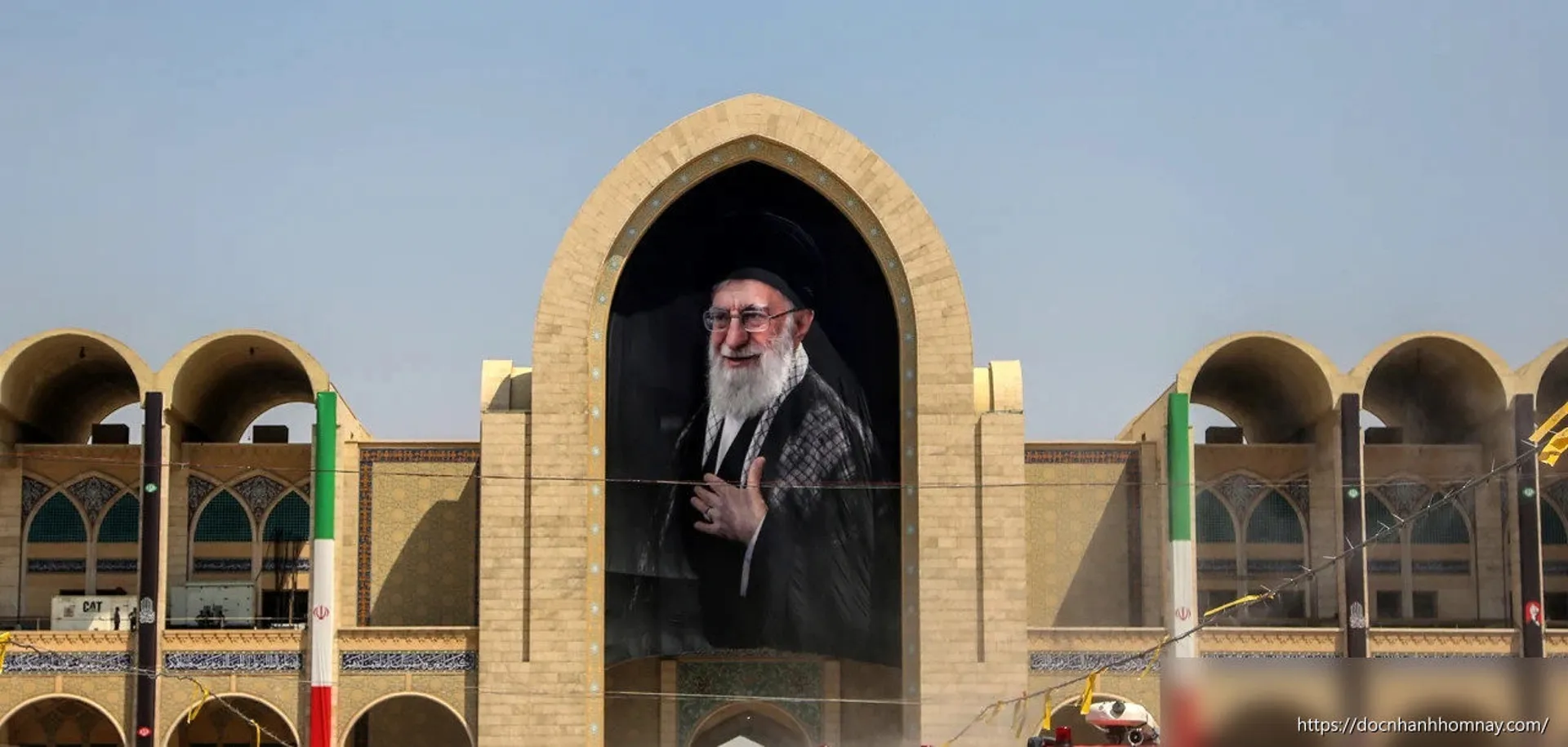 Iran hoãn đàm phán, chuẩn bị tang lễ cố lãnh tụ tối cao, cảnh cáo Mỹ và Israel