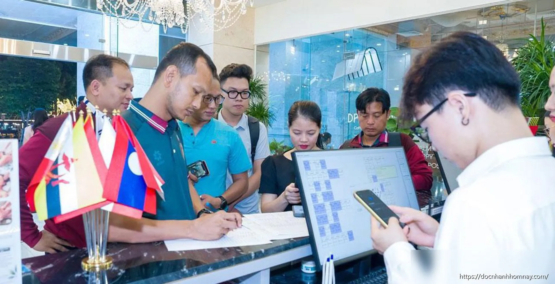 Đội tuyển Myanmar đến Thái Nguyên, sẵn sàng cho trận giao hữu với Đội tuyển Việt Nam