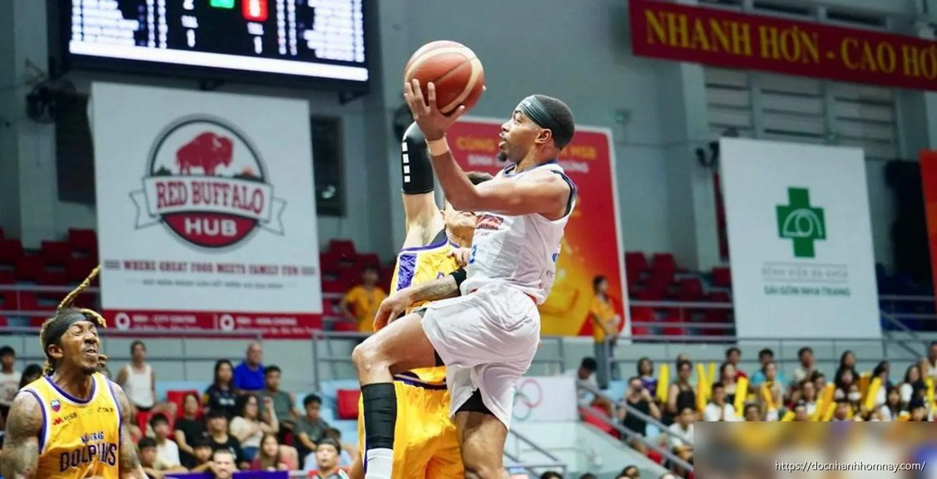VBA 2026: Đương kim vô địch Hanoi Buffaloes lội ngược dòng bản lĩnh