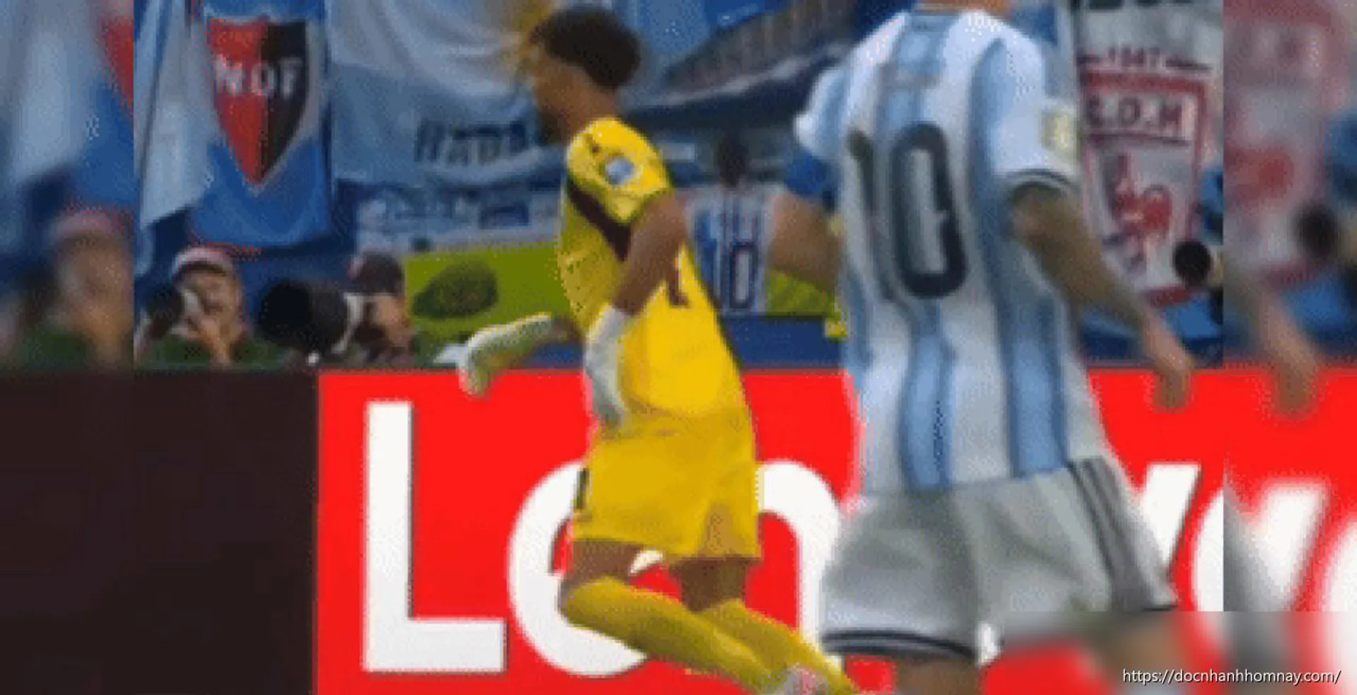 Vozinha 'nhảy múa' trước Argentina khiến dân mạng phát cuồng