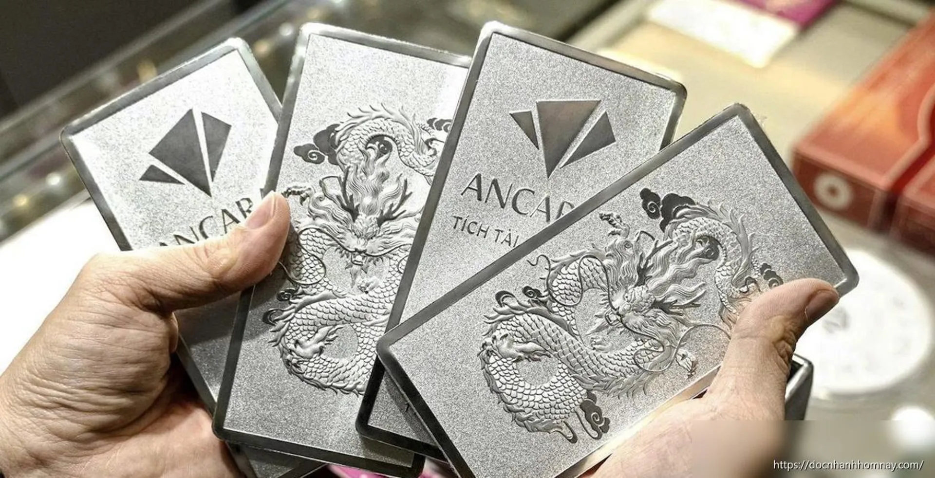 Giá bạc hôm nay 3/7/2026 tăng dựng đứng, có nơi thêm hơn 2,5 triệu đồng/kg