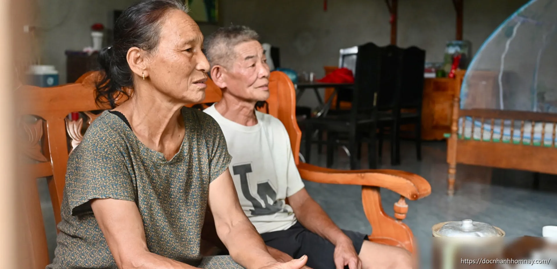 Những người vợ lặng thầm 'vá vết thương chiến tranh' cho chồng