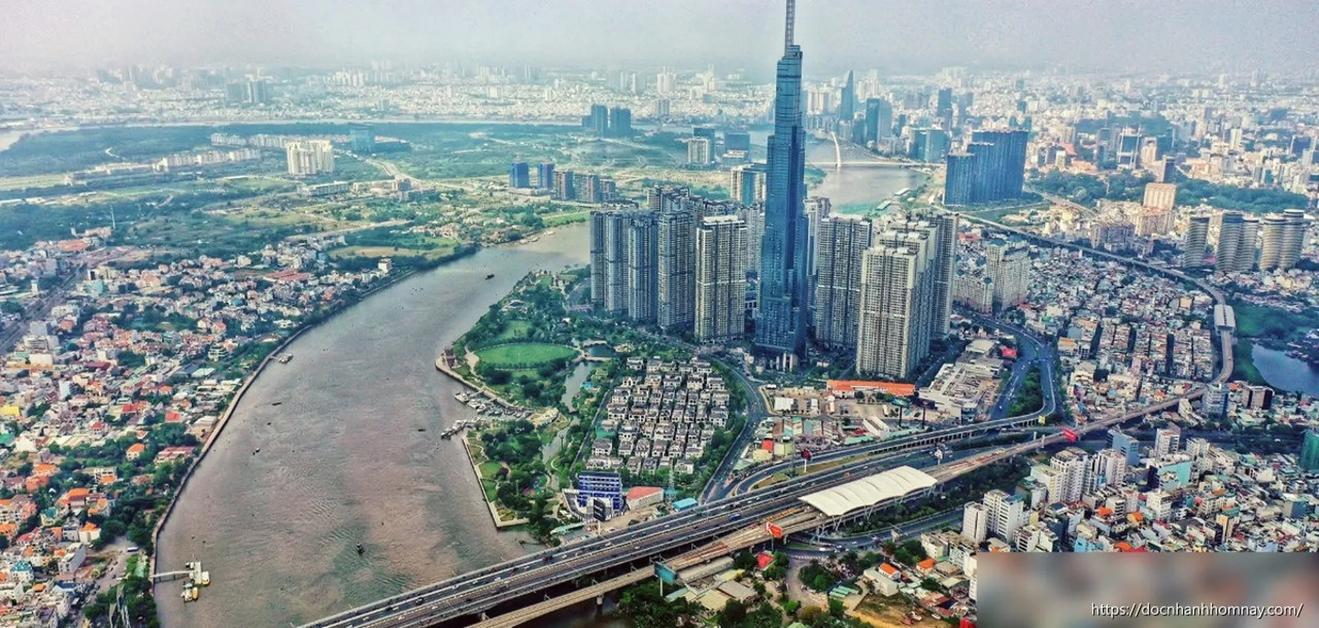 50 năm TPHCM: Từ những công trình biểu tượng đến chu kỳ phát triển mới