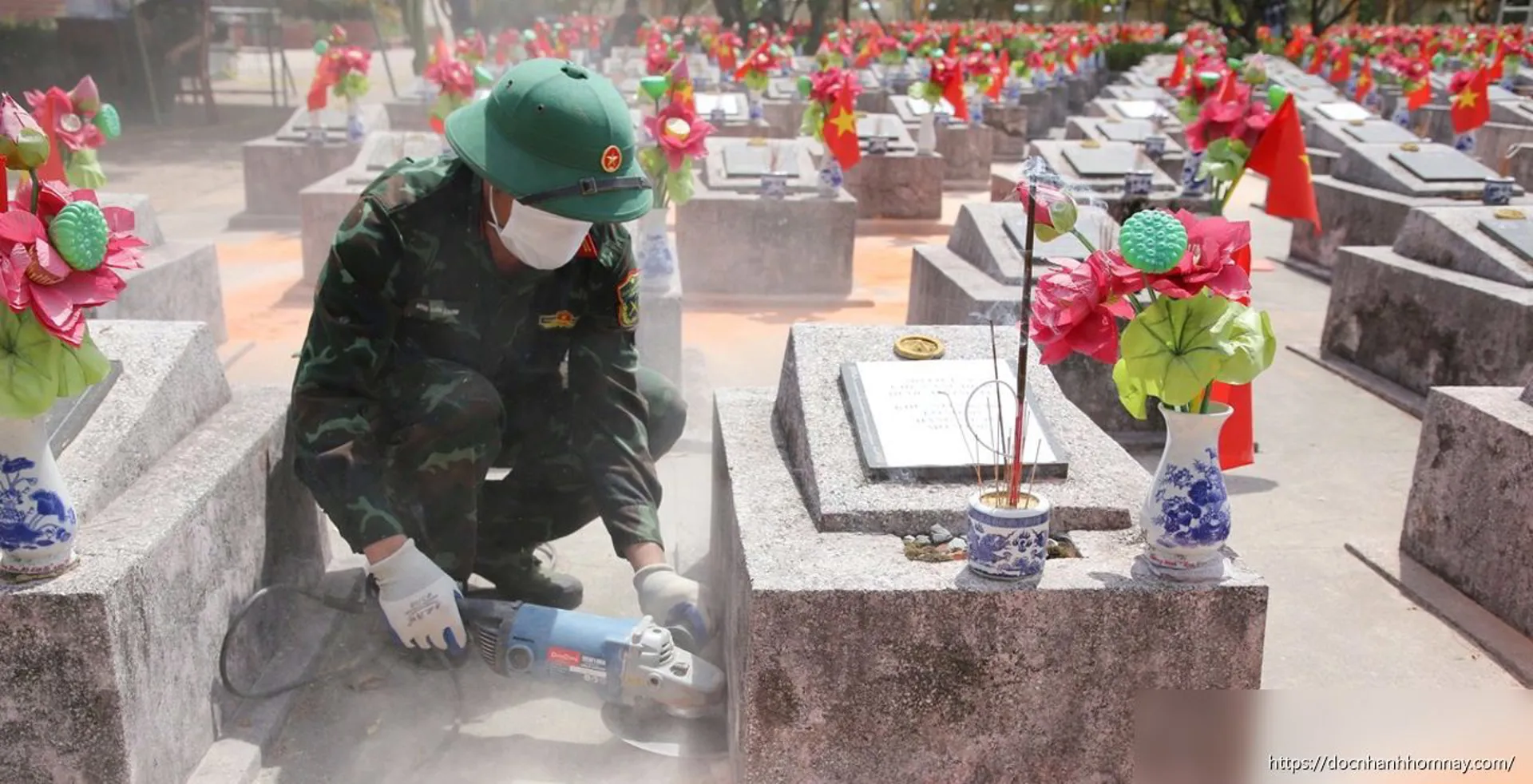 Hành trình trả lại tên cho liệt sĩ: Lấy mẫu ADN dưới nắng 40 độ C