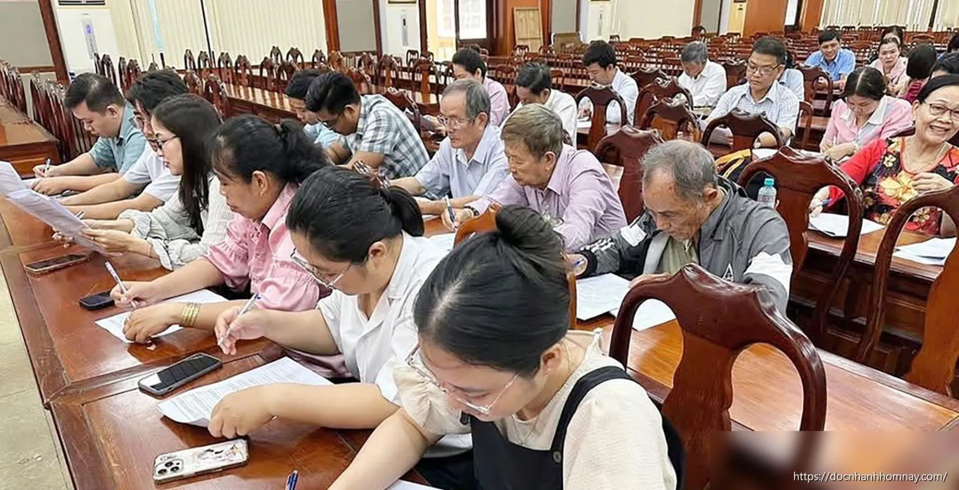 Đi trước, mở đường, tạo đồng thuận xã hội
