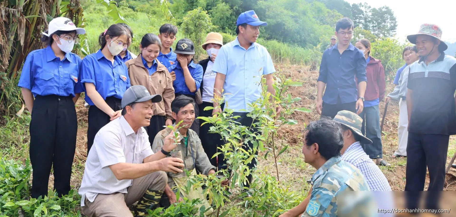 Chính quyền xã Tu Mơ Rông: Ban đêm xuống thôn lắng nghe dân, ban ngày dùng AI giải quyết việc