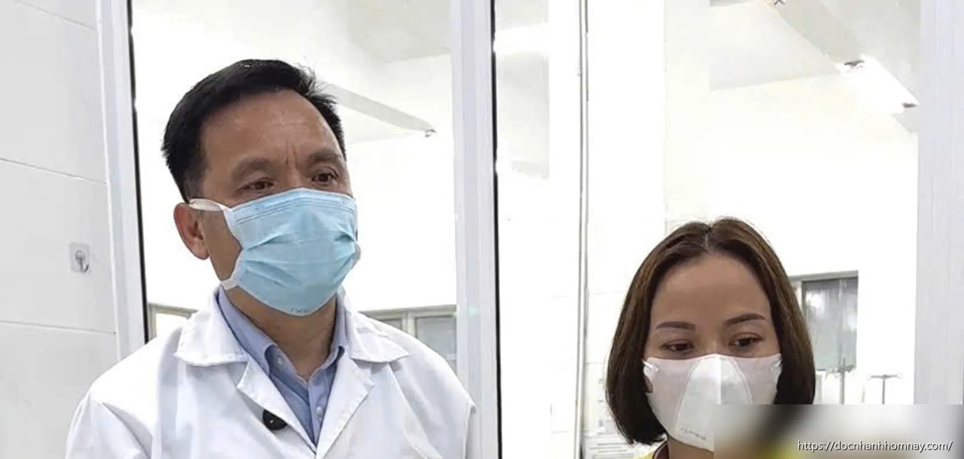 Nghẹn ngào giây phút thầy hiệu trưởng trường Y tiễn biệt nam sinh hiến tạng