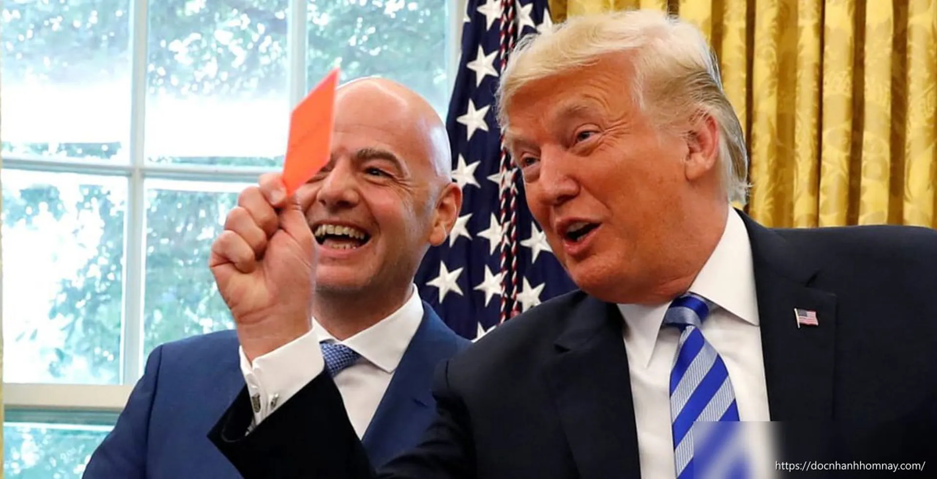 Tổng thống Trump có thể đã 'xin xóa án treo giò cho tiền đạo Mỹ'