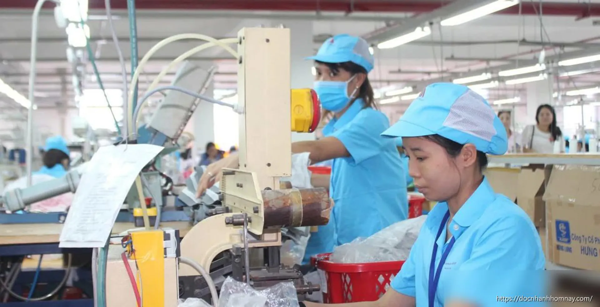 Chốt phương án tăng bình quân 7,8% lương tối thiểu vùng từ ngày 1-1-2027