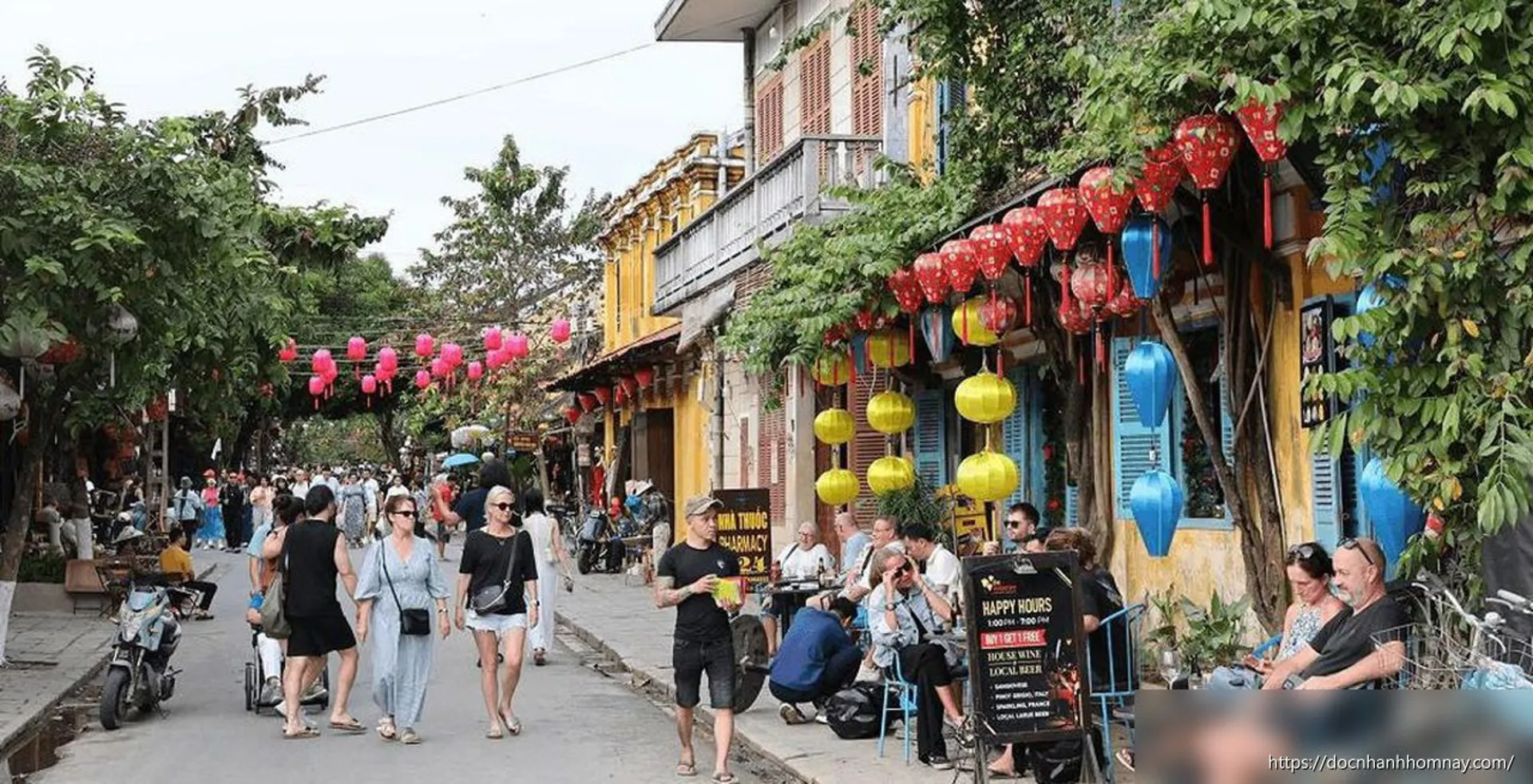 Du lịch Việt Nam đón 12,2 triệu khách quốc tế trong 6 tháng đầu năm